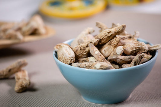 Dried ginger pieces for extracts and culinary use